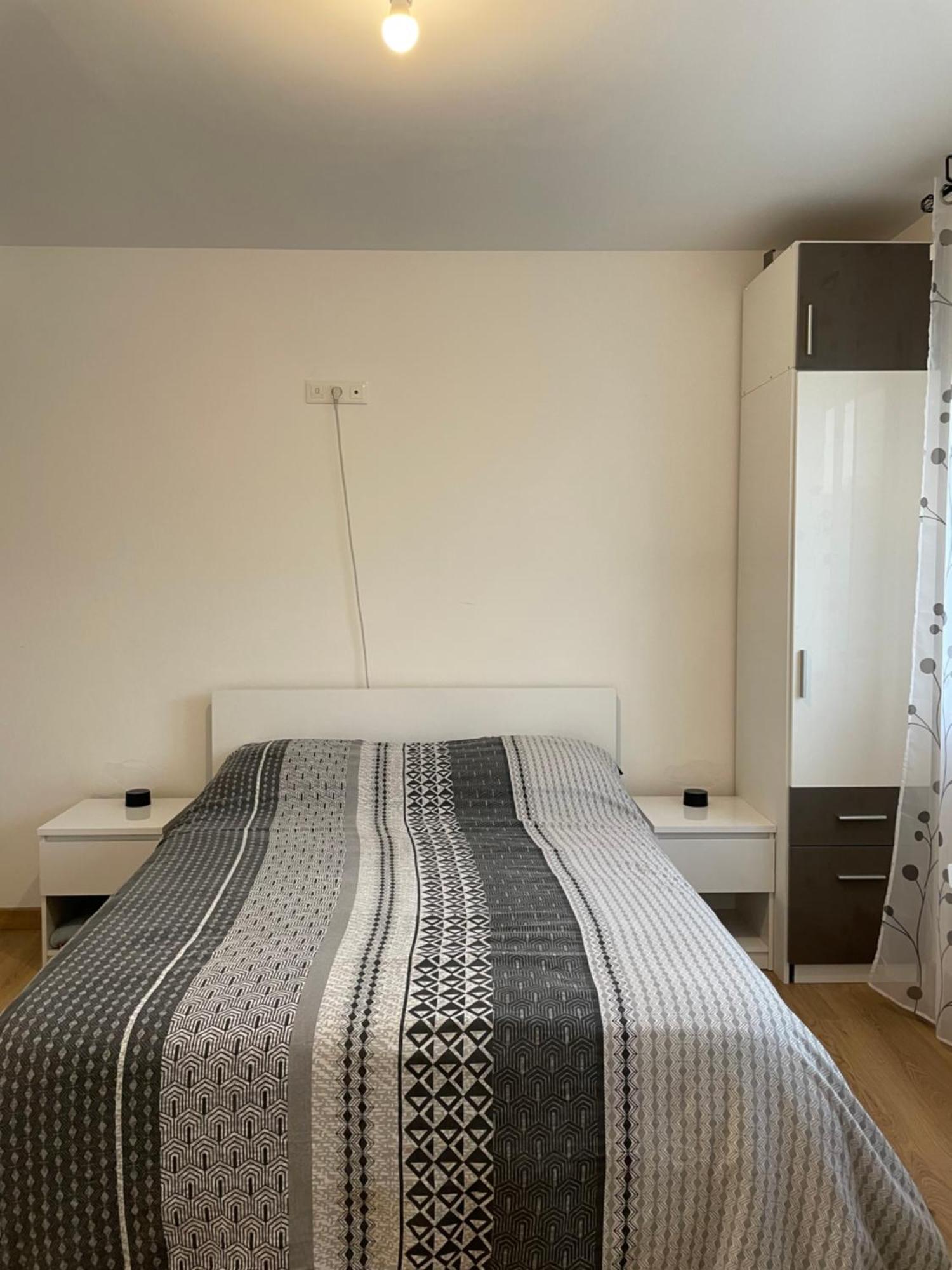 Cosy Studio, Lit Double Le Mans Kamer foto